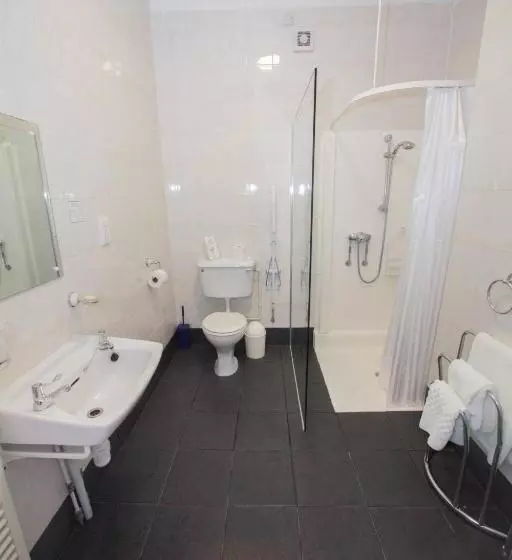 身障者適用スタンダードルーム, Tower House Executive Guest House