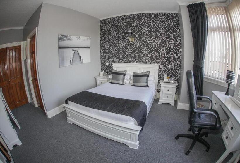 Номер Стандарт, Tower House Executive Guest House