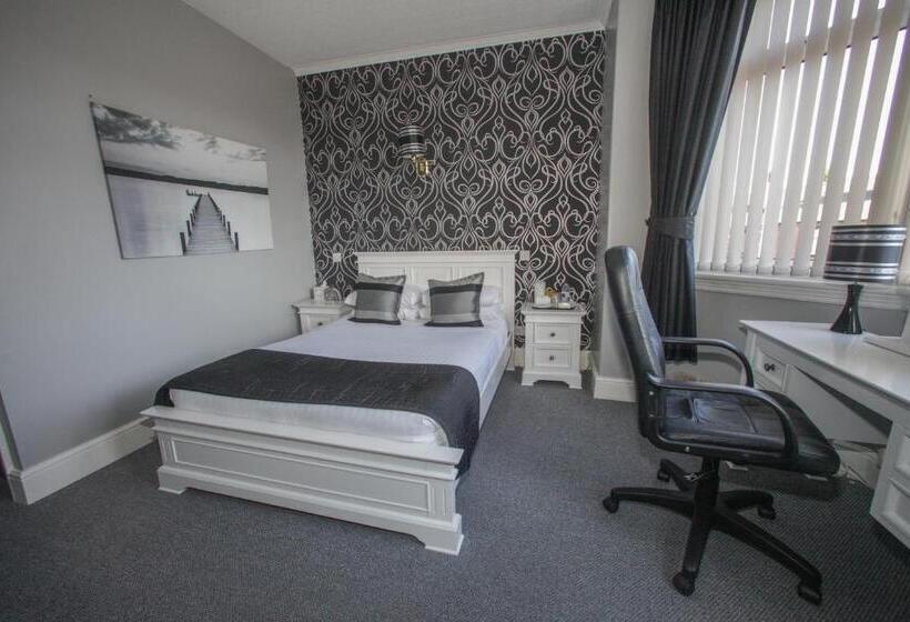 Номер Стандарт, Tower House Executive Guest House