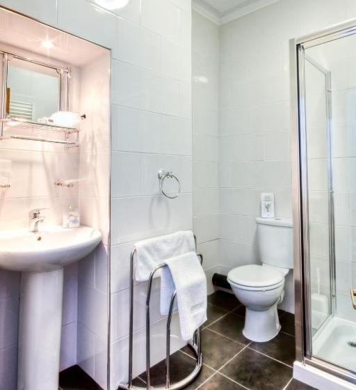 Номер Стандарт, Tower House Executive Guest House