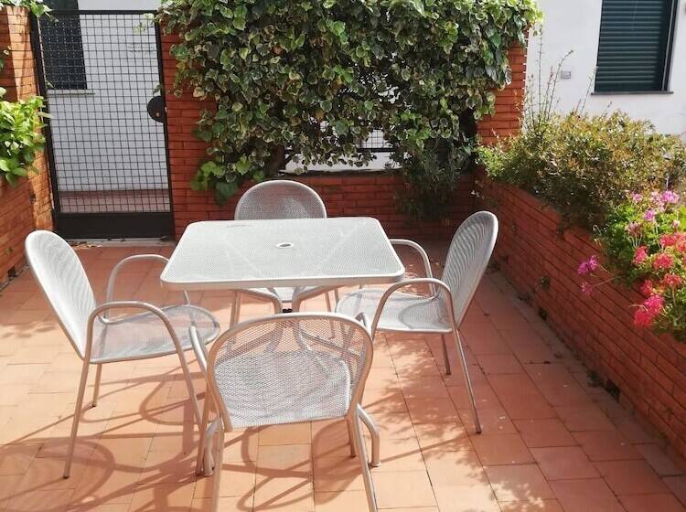 דירת חדר, Residence Le Villette