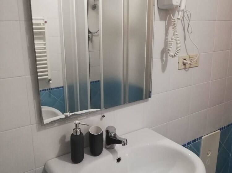 דירת חדר, Residence Le Villette