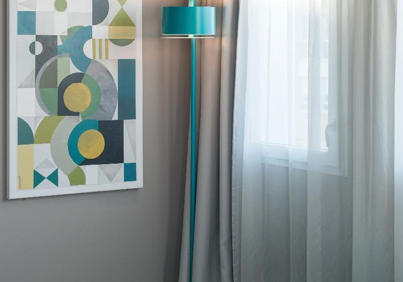 스탠다드 스튜디오, Appart City Collection Paris Vélizy