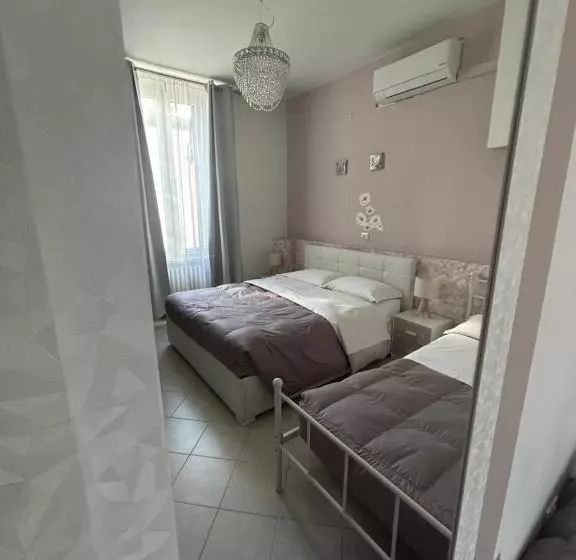 اتاق استاندارد سه نفره, B&b Magnolia