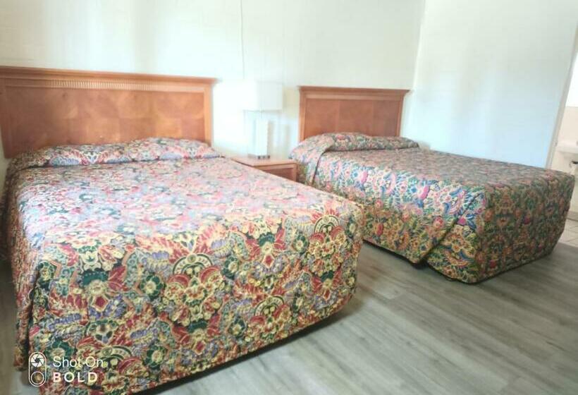 标准间, Border Motel