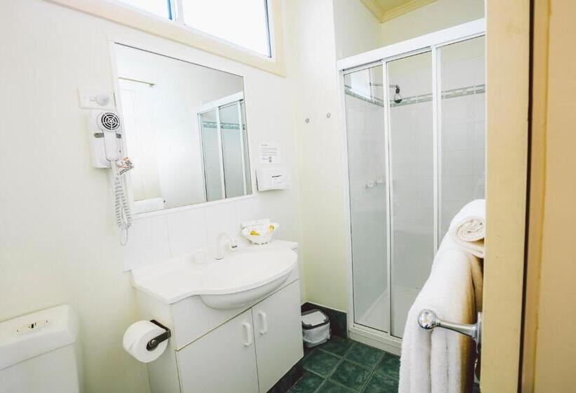 スタンダードルーム, Boulevard Motel