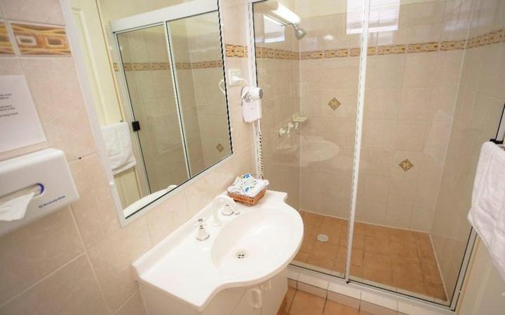 スタンダードルーム, Boulevard Motel