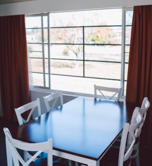 ガーデンビューファミリールーム, Boulevard Motel