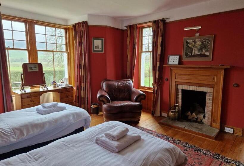 غرفة قياسية, Ailean Chraggan