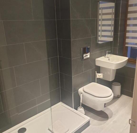 غرفة ديلوكس, Ailean Chraggan