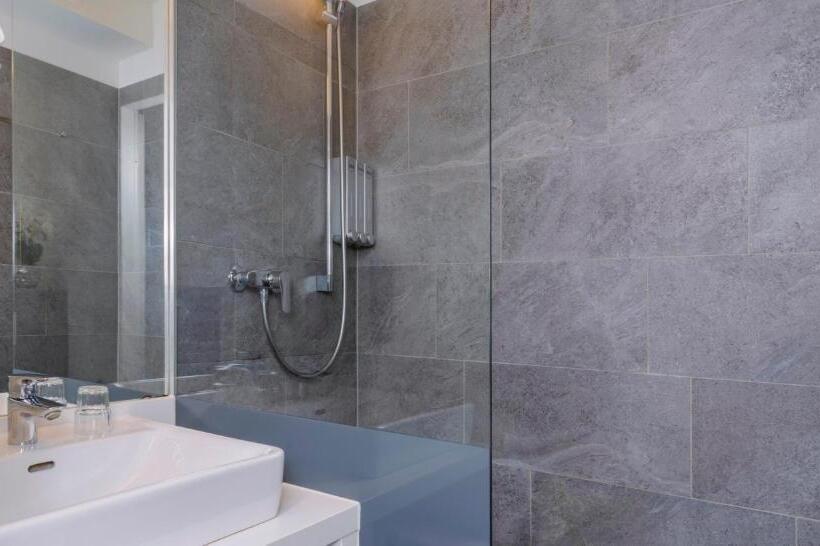 Номер Комфорт, Plaza Inn Dachau   München
