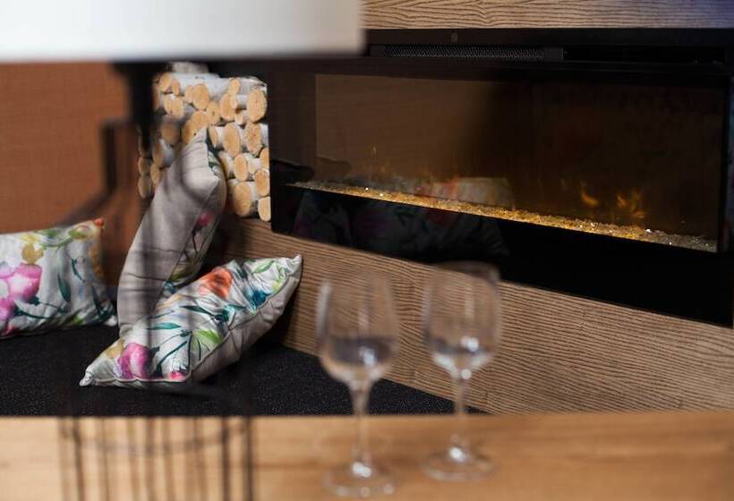 סוויטה, Grand Admiral Resort & Spa