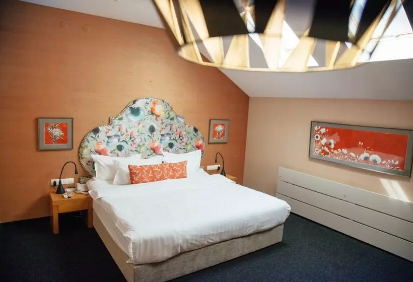سوییت, Grand Admiral Resort & Spa