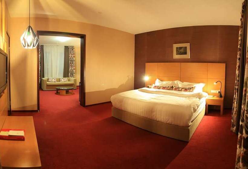 סוויטה, Grand Admiral Resort & Spa