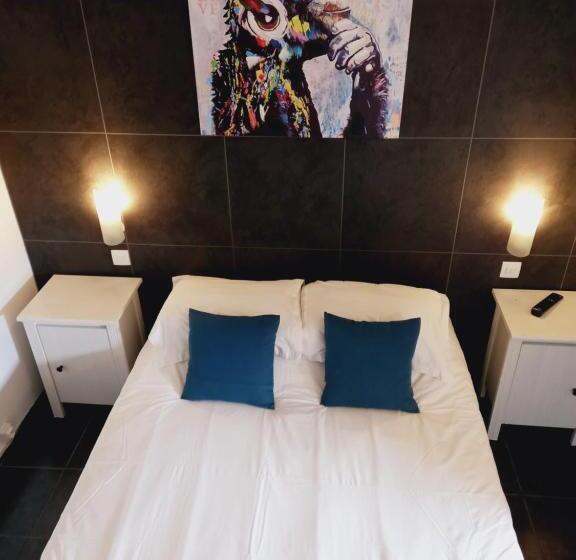 اتاق استاندارد, Hôtel M&r