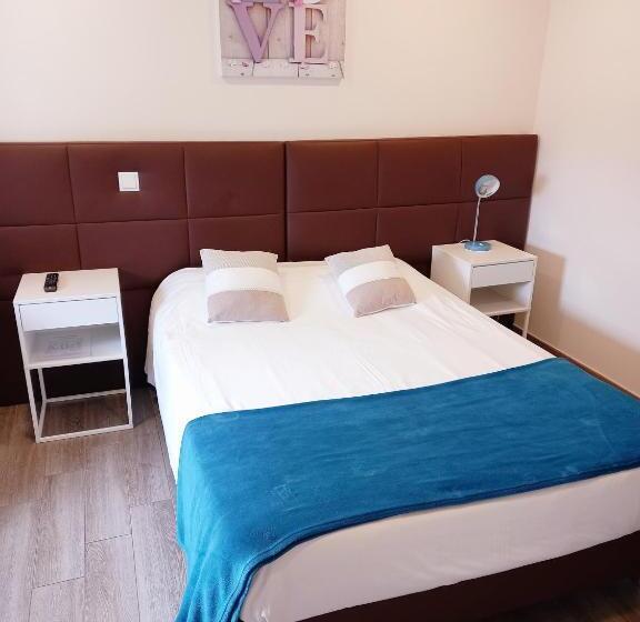 高级大房间, Hôtel M&r