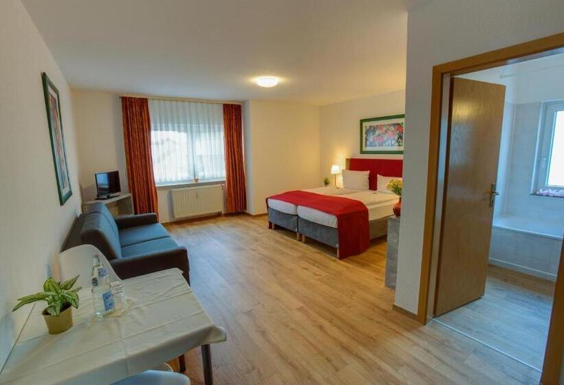 침실 1개 아파트, Leo Muhlhausen