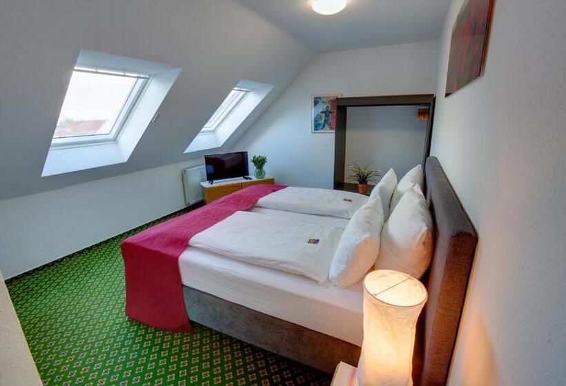 침실 1개 아파트, Leo Muhlhausen