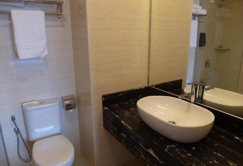 Семейный Номер, Metro Hotel @ KL Sentral