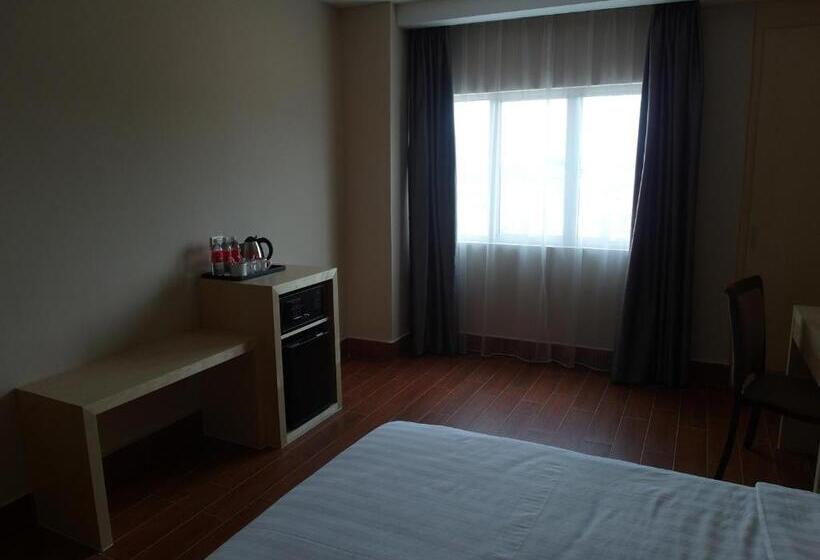 Семейный Номер, Metro Hotel @ KL Sentral