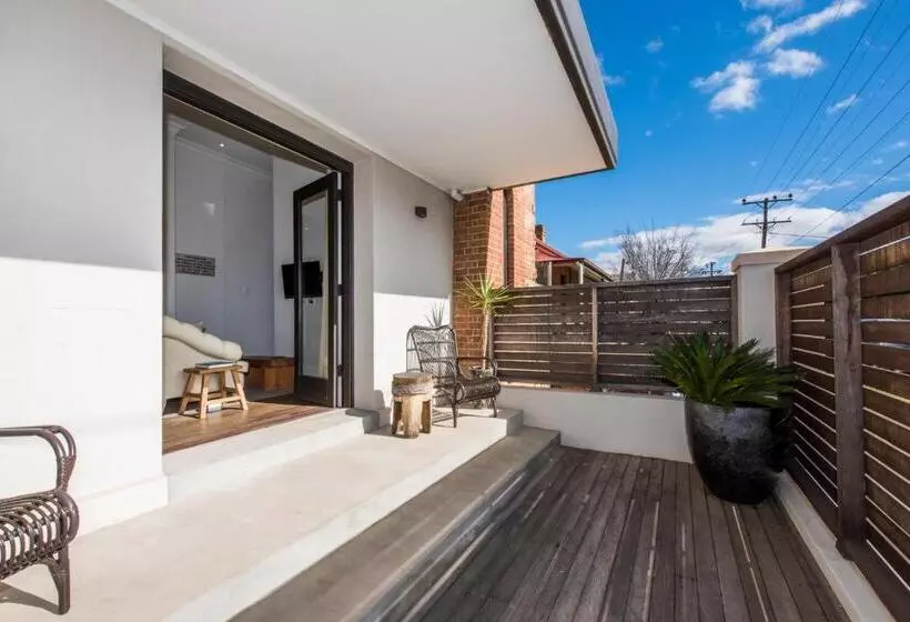 Sviitti, Perry Street