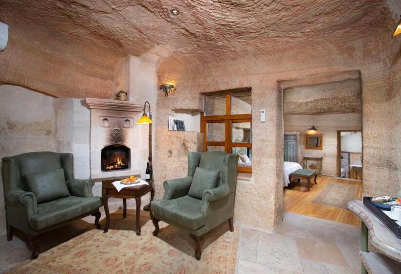 سوییت سوپریور, Terra Cave