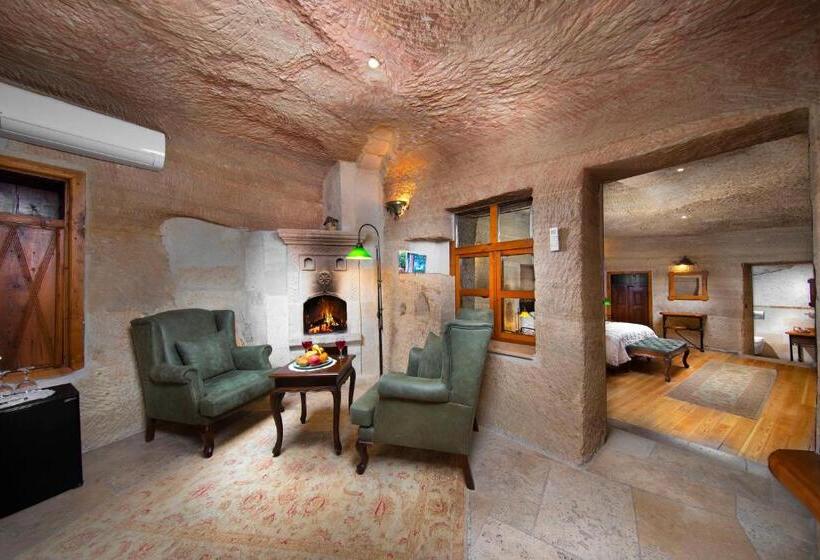 سوییت سوپریور, Terra Cave