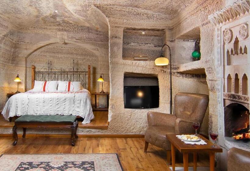 سوییت, Terra Cave