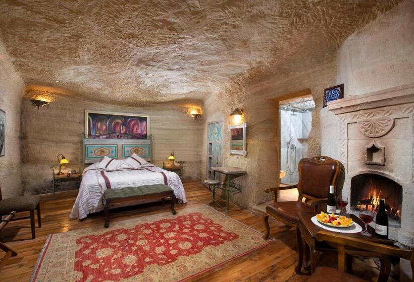 سوییت جونیور, Terra Cave