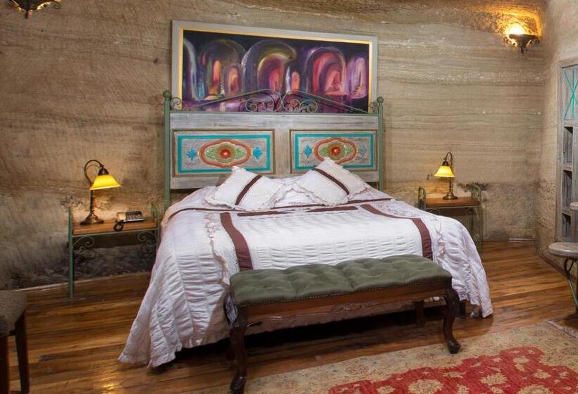 سوییت جونیور, Terra Cave