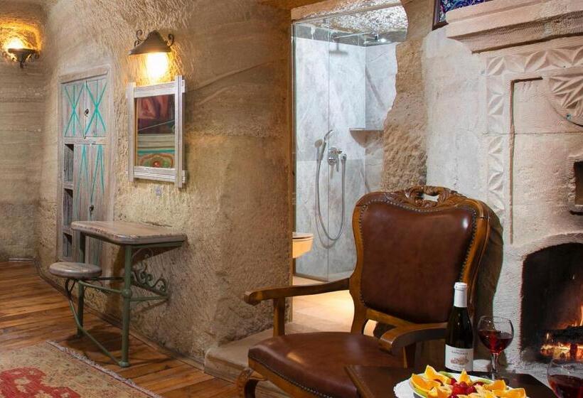 سوییت جونیور, Terra Cave