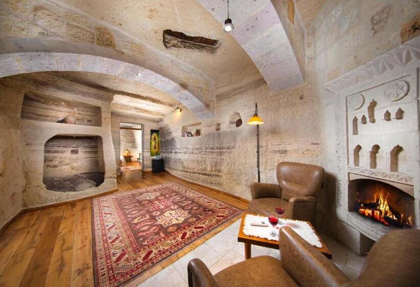 سوییت, Terra Cave