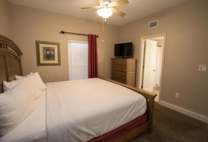 キングサイズベッドのスイートルーム, Majestic Beach Resort The Official Onsite Rental Company, Panama City Beach, Fl