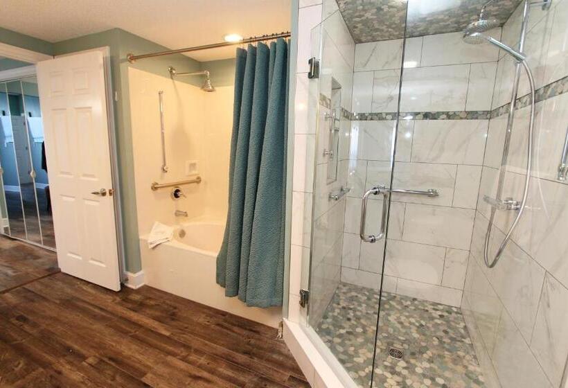 3 Bedroom Suite, Majestic Beach Resort The Official Onsite Rental Company, Panama City Beach, Fl