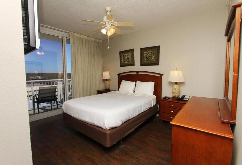 オーシャンビューのスーペリアトリプルルーム, Majestic Beach Resort The Official Onsite Rental Company, Panama City Beach, Fl