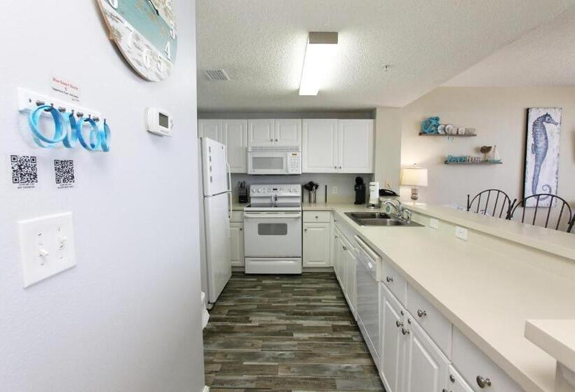 ファミリールーム, Majestic Beach Resort The Official Onsite Rental Company, Panama City Beach, Fl