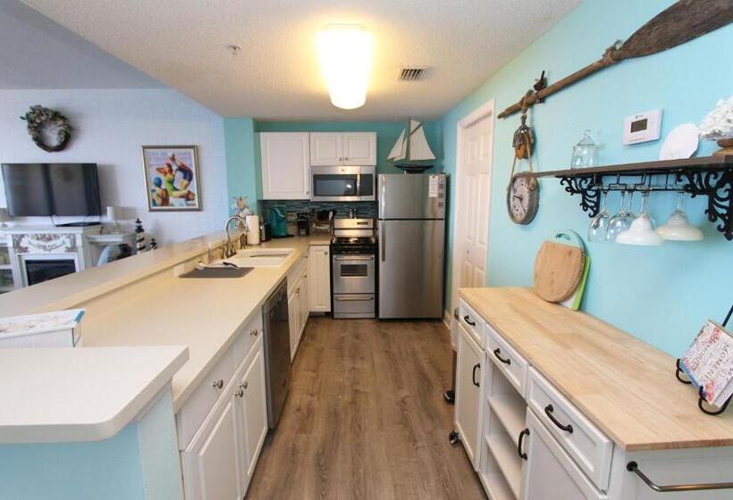 海の見えるスタンダードスタジオ, Majestic Beach Resort The Official Onsite Rental Company, Panama City Beach, Fl