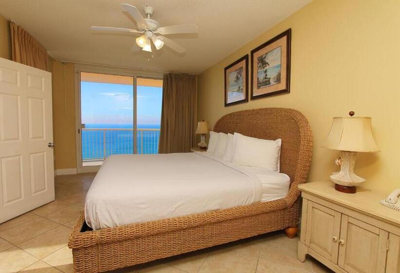 オーシャンビューのデラックストリプルルーム, Majestic Beach Resort The Official Onsite Rental Company, Panama City Beach, Fl