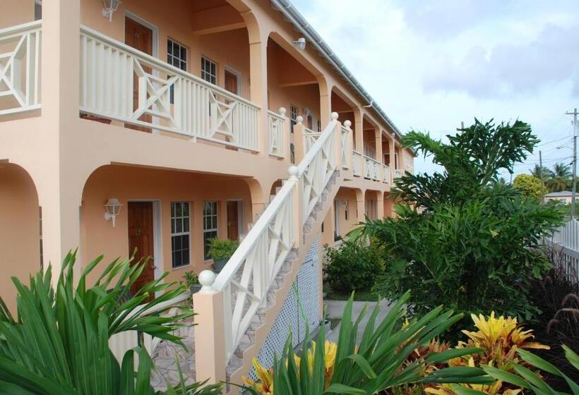 Classic room with balcony, Connie's Comfort Suites