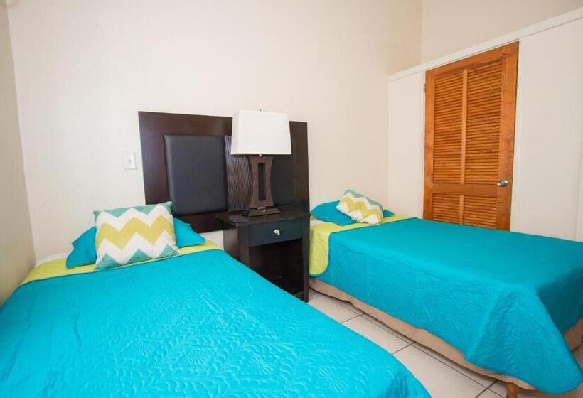 Classic room with balcony, Connie's Comfort Suites