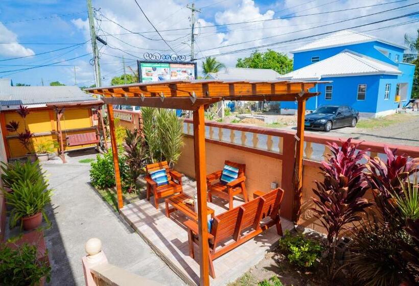 اتاق سوپریور, Connie's Comfort Suites