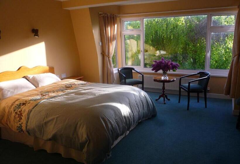 标准三人间, Diamond Hill Country House