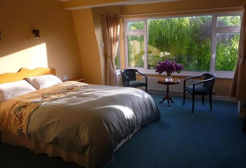 スタンダードトリプルルーム, Diamond Hill Country House