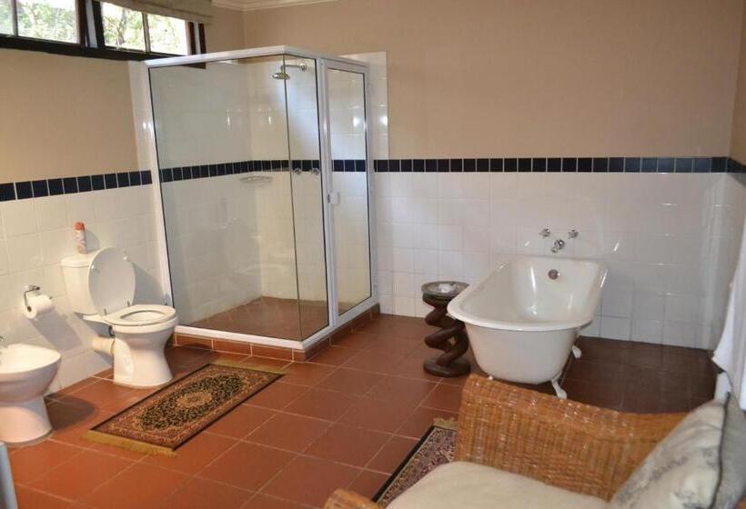 Номер Стандарт Вид на Сад, Foxwood House Boutique