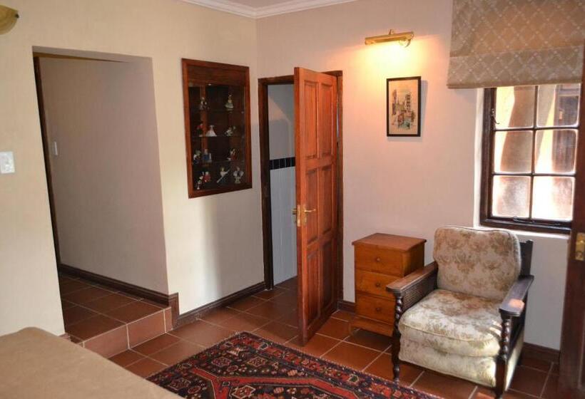 Номер Стандарт Вид на Сад, Foxwood House Boutique