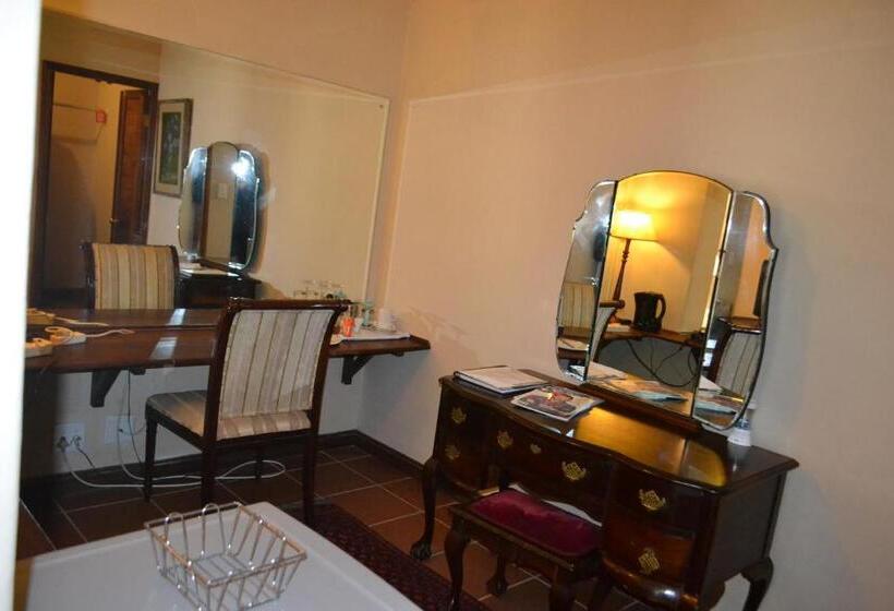 Номер Стандарт Вид на Сад, Foxwood House Boutique