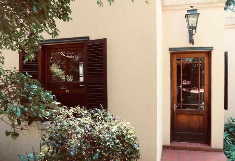 Номер Deluxe Кровать Кинг, Foxwood House Boutique