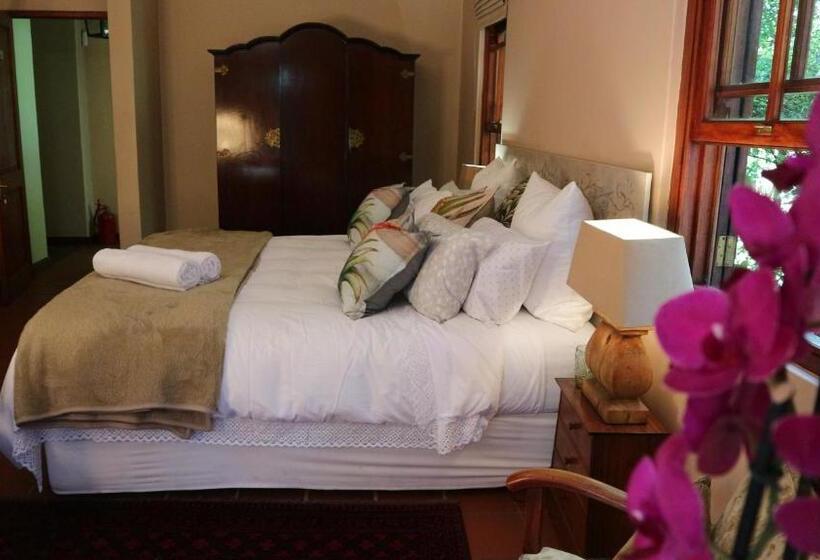 Номер Deluxe Кровать Кинг, Foxwood House Boutique