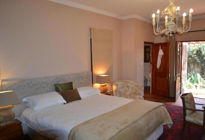 Номер Deluxe Кровать Кинг, Foxwood House Boutique