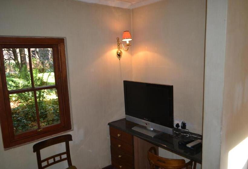 Люкс Deluxe Кровать Кинг, Foxwood House Boutique